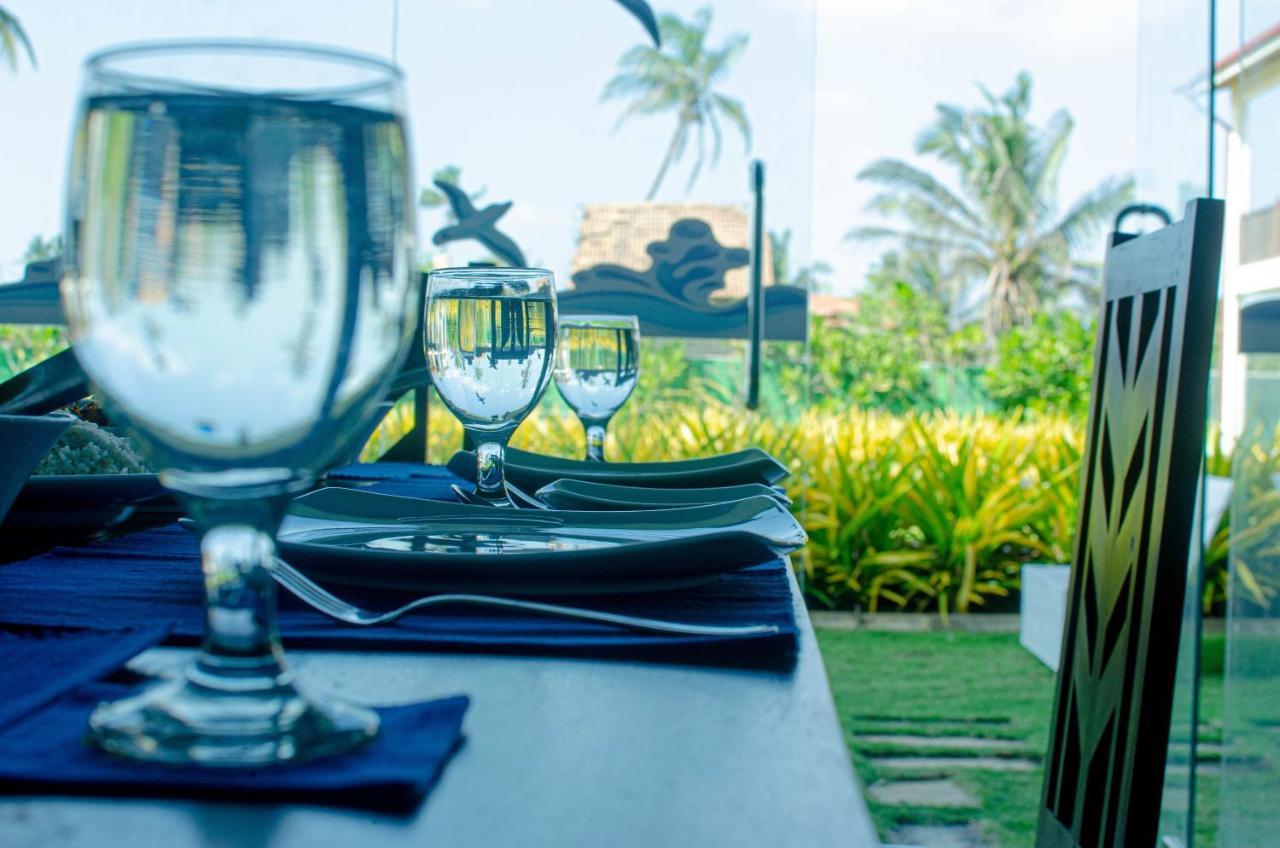 Calypso Sunset Hotell Iranawila Eksteriør bilde