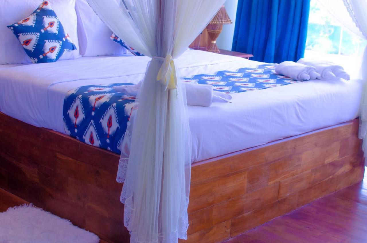 Calypso Sunset Hotell Iranawila Eksteriør bilde