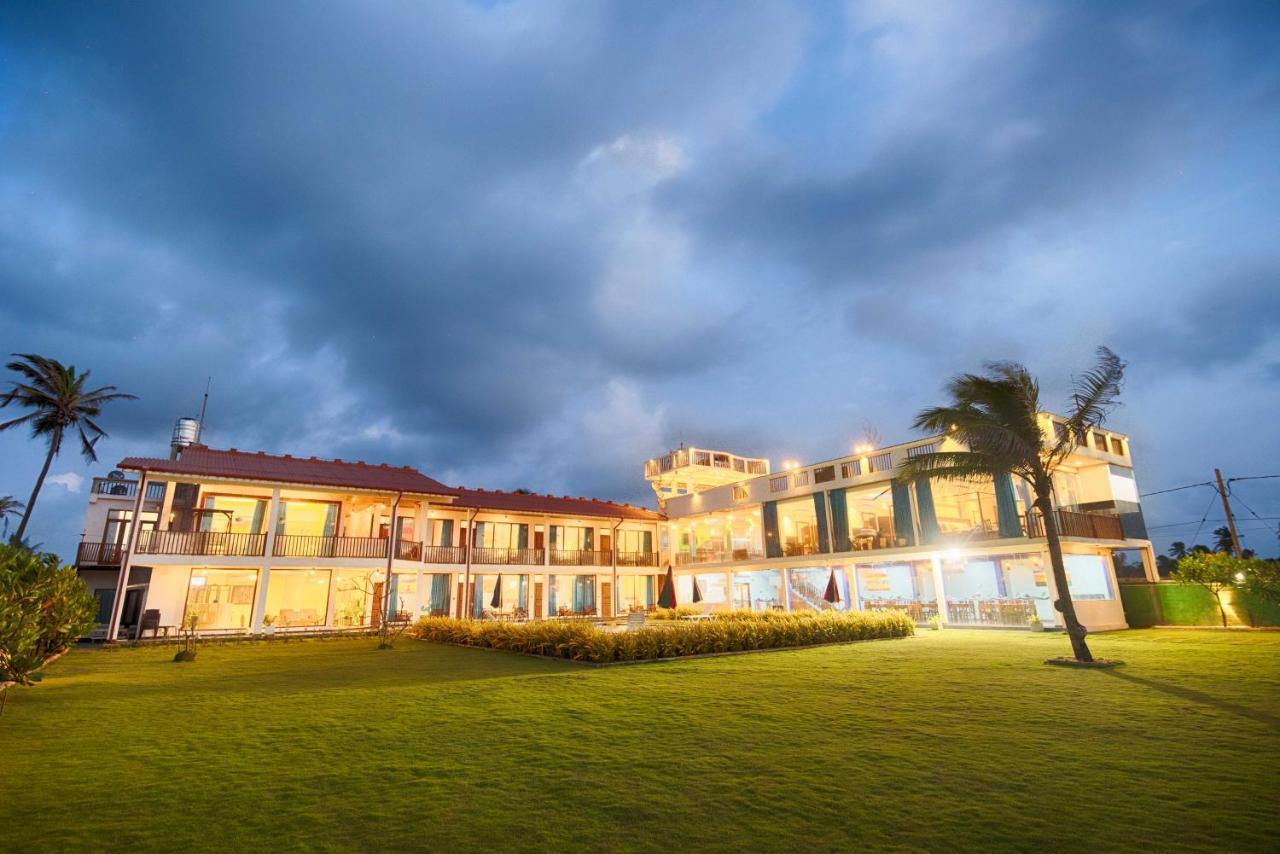Calypso Sunset Hotell Iranawila Eksteriør bilde